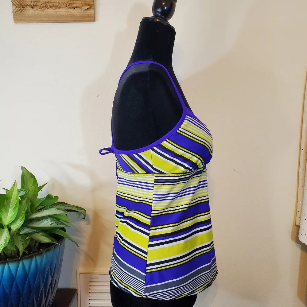 ZeroXposur Bathing Suit Top, Purple Green Black, Size 10 - Picture 3 of 11